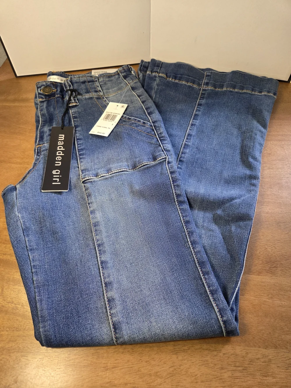 Madden Girl High Rise Flare Jeans Women’s Size 9 Medium Wash NWT $44 - Picture 5 of 10